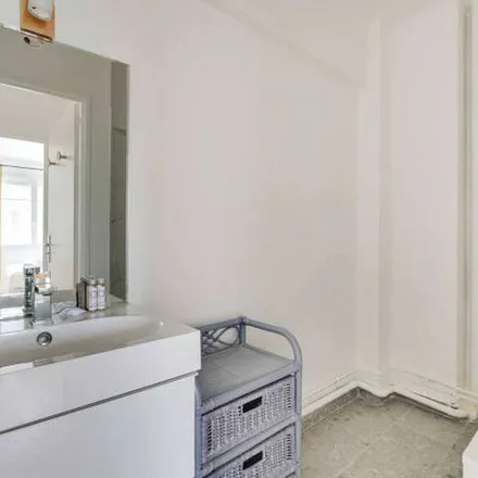 Rent this 2 bed apartment on 6 Avenue du Général Leclerc in 92100 Boulogne-Billancourt, France