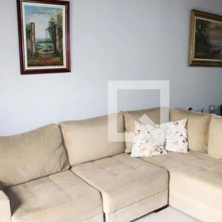 Rent this 2 bed house on Rua Doutor Jorge Miranda 651 in Vila Sá Barbosa, São Paulo - SP