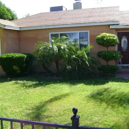 Buy this 2 bed house on 616 W Florinda St in Hanford, California