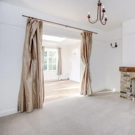 Image 5 - Ivins Road, Beaconsfield, HP9 1DS, United Kingdom - Duplex for rent