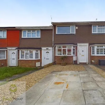 Buy this 2 bed townhouse on St Albans Road in Strood, ME2 2RT