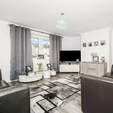 Image 2 - Lochinver Crescent, Elderslie, PA2 9EU, United Kingdom - Apartment for sale