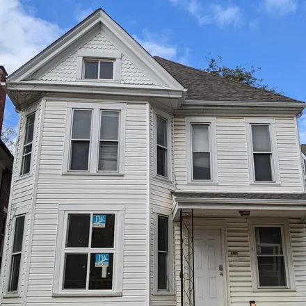 Rent this 5 bed house on 400 Wyandotte Avenue in Columbus, OH 43202