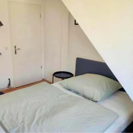 Rent this 2 bed room on Schönhauser Allee 72a in 10437 Berlin, Germany