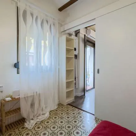 Rent this 2 bed apartment on Plaça del Poeta Boscà in 08001 Barcelona, Spain