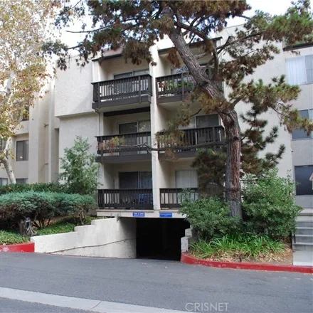 Buy this 1 bed loft on 14672 Summertime Lane in Culver City, CA 90230