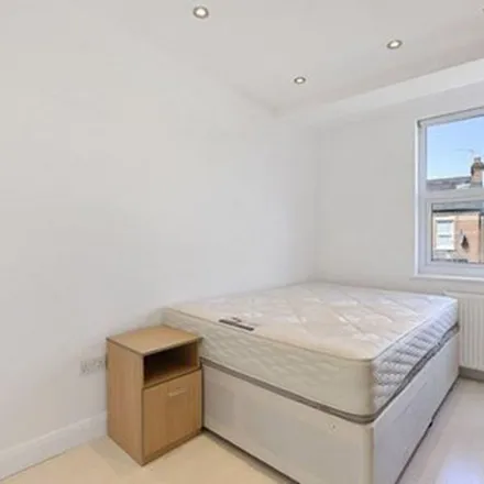 Rent this 2 bed apartment on Ravenshurst Avenue in London, NW4 4EG