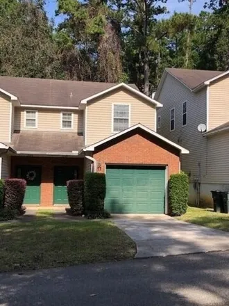 Rent this 3 bed condo on 2570 Centerville Court in Saint Peter, Tallahassee