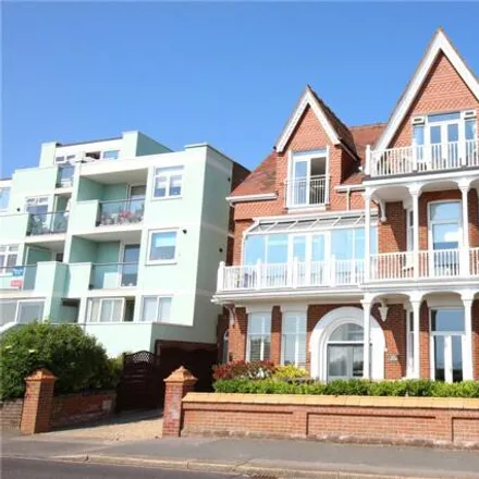 Buy this 2 bed house on Marine Parade West in Lee-on-the-Solent, PO13 9NR