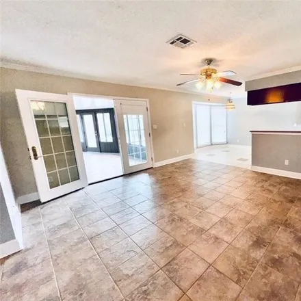 Image 3 - 7010 Curran Blvd, New Orleans, Louisiana, 70126 - House for sale