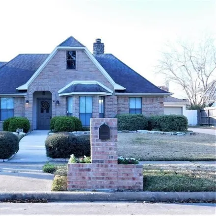 Rent this 4 bed house on 2544 Willow Drive in Stafford, Fort Bend County