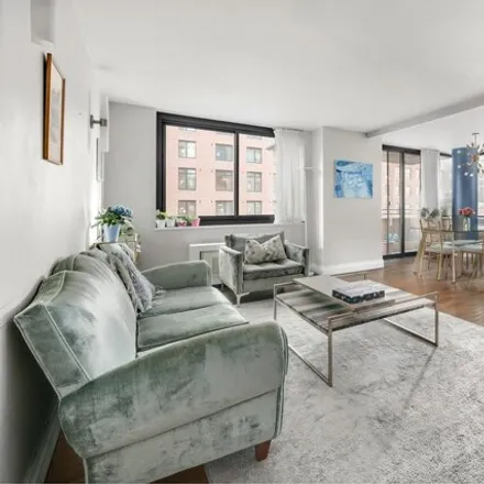 Buy this 3 bed condo on 275 West 96th Street in New York, NY 10025