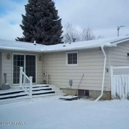 Image 3 - 466 22nd Street East, Williston, ND 58801, USA - House for sale