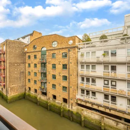 Image 8 - Java Wharf, 16 Shad Thames, London, SE1 2YH, United Kingdom - Apartment for sale