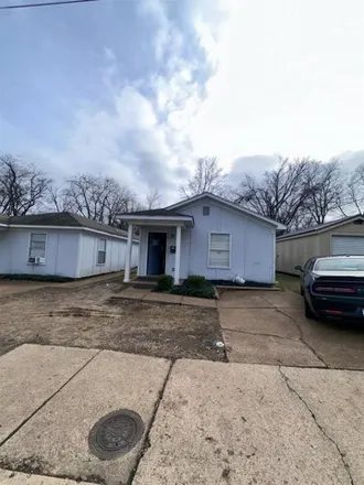 Buy this 2 bed house on 107 Lucy Avenue in Memphis, TN 38106