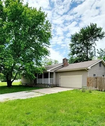 Buy this 3 bed house on 1270 North Cottonwood Street in Iola, KS 66749