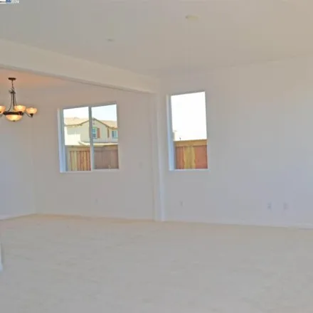 Image 2 - 1011 Emma Rose Boulevard, Arbor, Brentwood, CA 94513, USA - House for rent