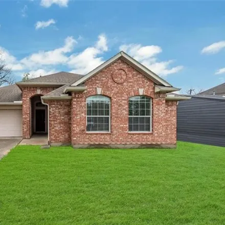 Buy this 3 bed house on 3921 Charleston Street in Houston, TX 77021