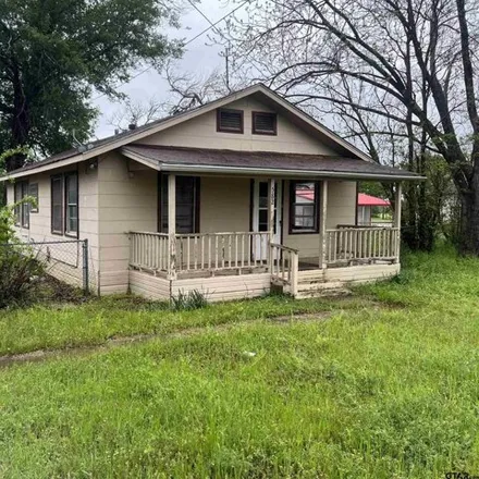 Buy this 2 bed house on 582 E Main St in Van, Texas