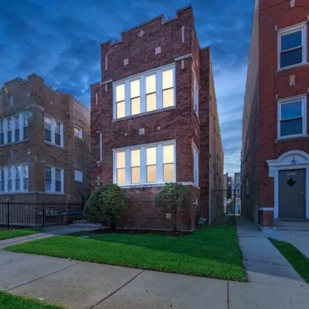 Buy this 6 bed house on 7942 South Hermitage Avenue in Chicago, IL 60620