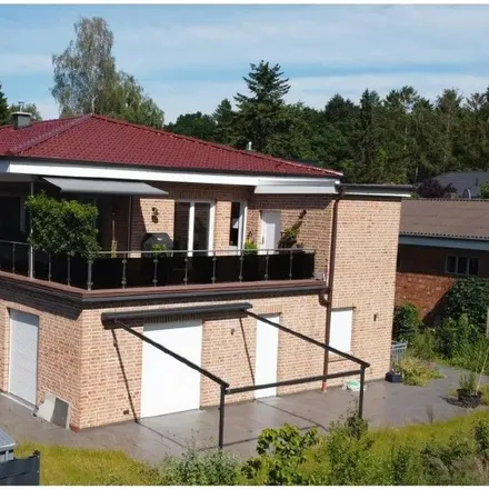 Rent this 2 bed apartment on Eidelstedter Weg in 25469 Halstenbek, Germany