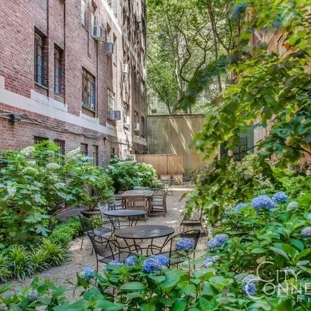 Rent this 1 bed apartment on Woodstock Tower in 320 East 42nd Street, New York
