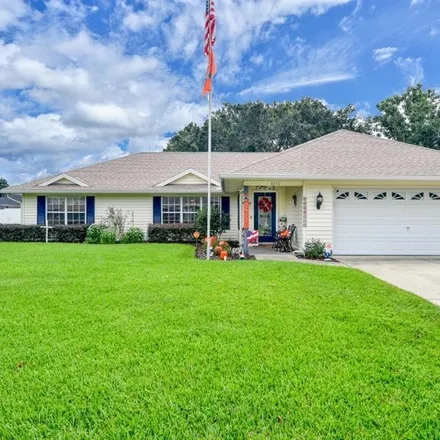 Buy this 3 bed house on 5507 Southeast 34th Street in Marion County, FL 34480