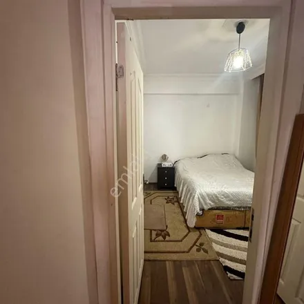Rent this 1 bed apartment on İnönü İlkokulu in Fevzi Çakmak Caddesi, 34315 Avcılar