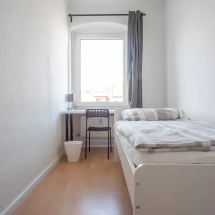 Rent this 5 bed room on Mahlower Straße 29-30 in 12049 Berlin, Germany