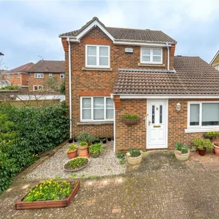 Buy this 4 bed house on Halfpenny Close in Maidstone, ME16 9AJ