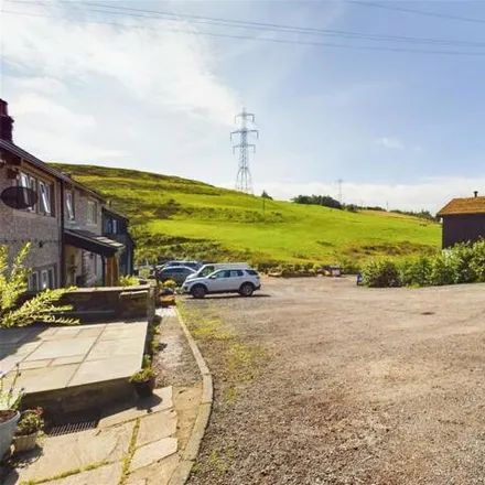 Image 4 - Wood Brook Lane, Scouthead, OL4 4BX, United Kingdom - Townhouse for sale