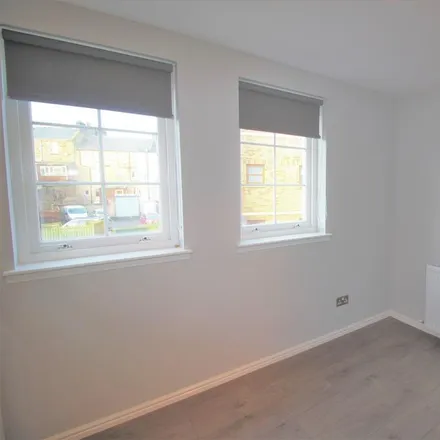 Image 3 - Williamson's Quay, Kirkcaldy, KY1 1JS, United Kingdom - Apartment for rent