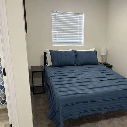 Rent this 1 bed apartment on Chattanooga