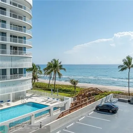 Buy this 2 bed condo on 3165 South Ocean Boulevard in Highland Beach, Palm Beach County