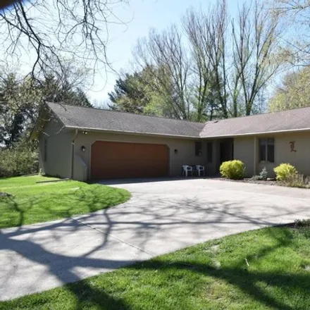 Buy this 3 bed house on N63W37882 Ramsgate Court in Oconomowoc, WI 53066