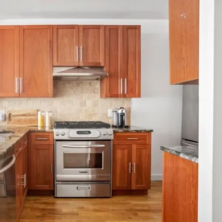 Image 3 - 450 East 117th Street, New York, NY 10035, USA - Condo for sale