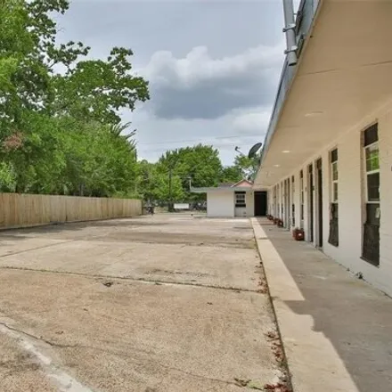 Image 5 - 3750 Dabney Street, Houston, TX 77026, USA - Apartment for rent