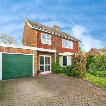 Buy this 4 bed house on Merrow Woods in Guildford, GU1 2LH