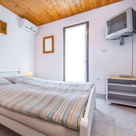 Image 3 - Valbandon, Istria County, Croatia - Apartment for rent