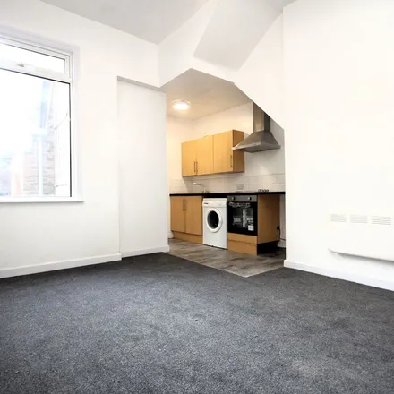 Rent this 1 bed apartment on 141 London Road in Preston, PR1 4NT