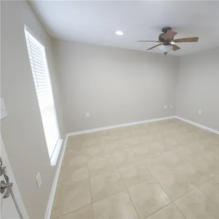 Image 2 - 7844 North Coronet Court, New Orleans, LA 70126, USA - Townhouse for rent