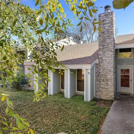 Image 2 - 500 Hesters Crossing Road, Round Rock, TX 78681, USA - Condo for sale