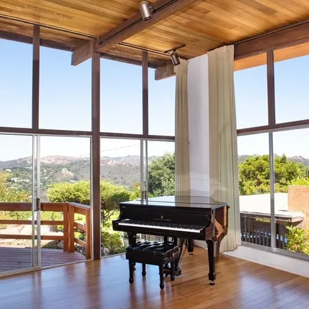 Image 2 - 19847 Horseshoe Drive, Topanga, Los Angeles County, CA 90290, USA - House for rent