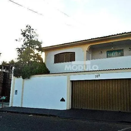 Rent this 3 bed house on Rua Duque de Caxias in Lídice, Uberlândia - MG