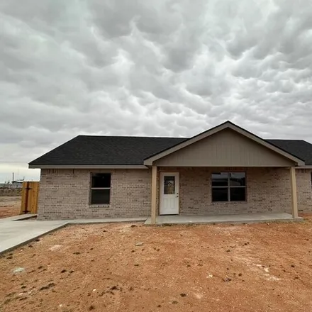 Buy this 3 bed house on 866 Southwest Avenue K in Seminole, TX 79360