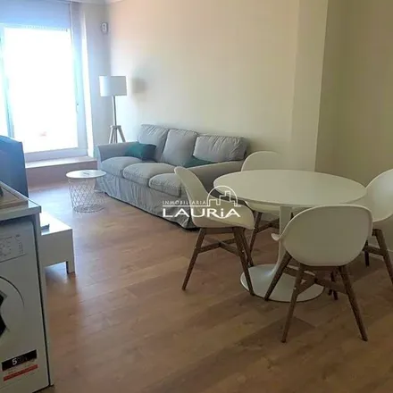 Rent this 3 bed apartment on Ahmad in Carrer de Jeroni de Montsoriu, 46022 Valencia