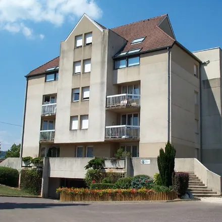 Image 1 - 1 Rue Saint-Vincent, 21220 Gevrey-Chambertin, France - Apartment for rent