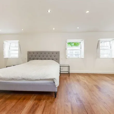 Image 7 - 5 St Peter's Place, London, W9 2QS, United Kingdom - Apartment for rent