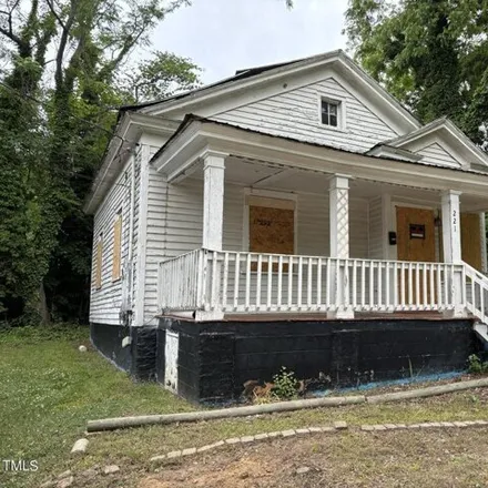 Buy this 2 bed house on 271 East Lee Street in Raleigh, NC 27601
