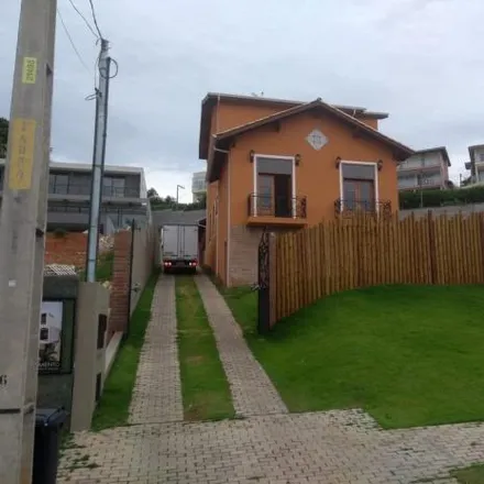 Rent this 3 bed house on Alameda do Porto in Jardim Santa Helena, Bragança Paulista - SP